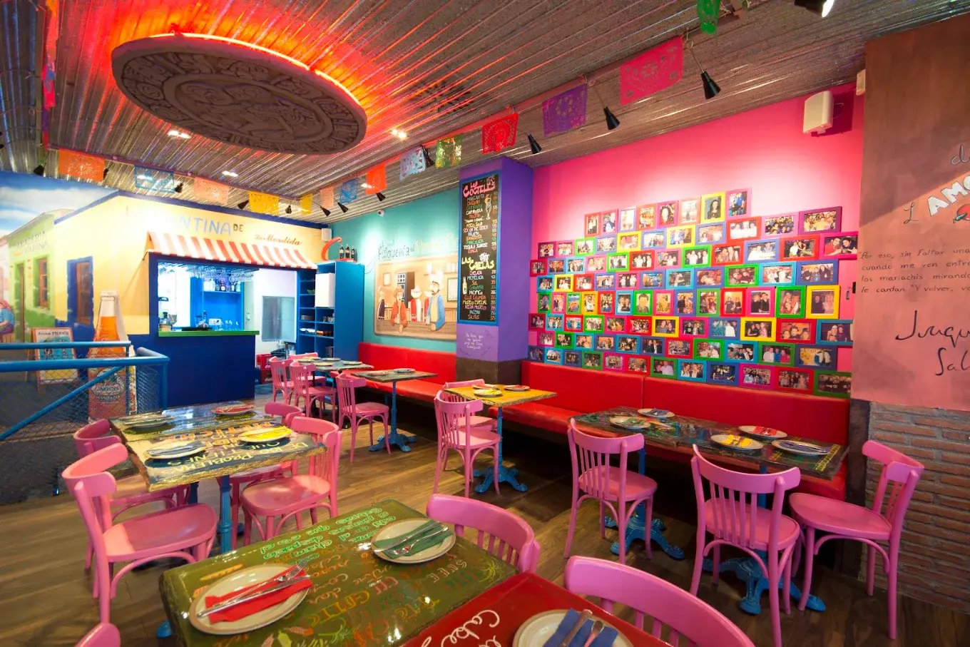 Interior de La Mordida