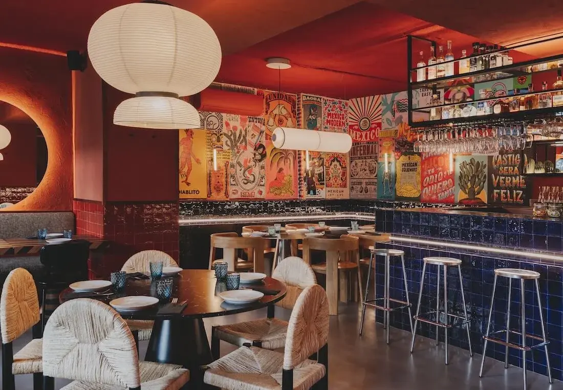 Interior de CABRÓN Mexican Parrilla