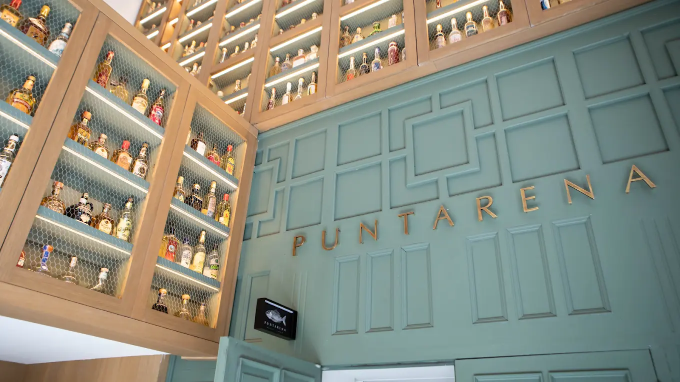 Interior de Puntarena